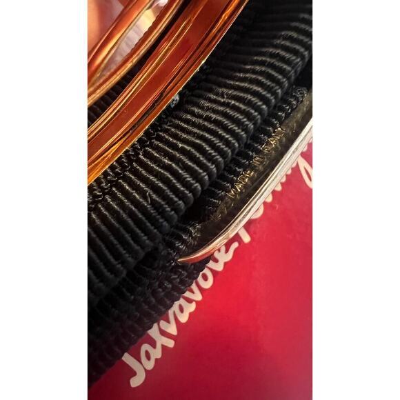 Ferragamo Italy Timeless Chic Black Vara Bow Hair Clip Gold Tone Logo NWOT - Picture 8 of 10